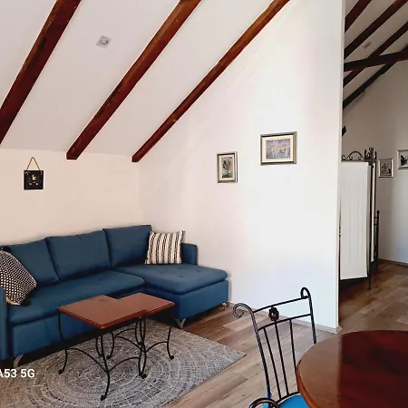 U Renesansnoj Apartman